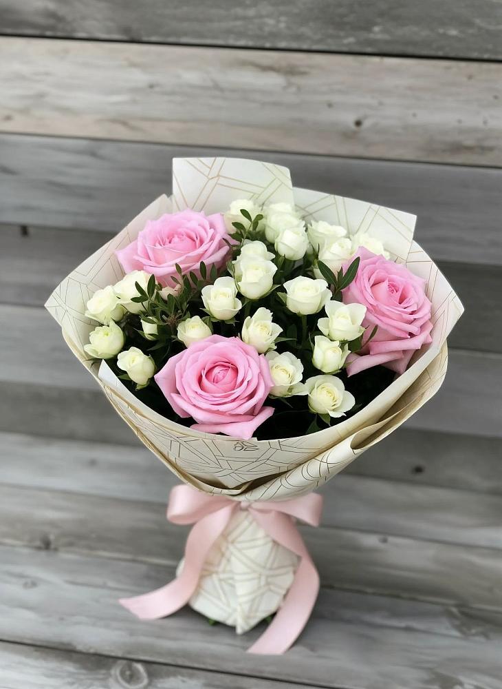 Букет цветов из: Розы в Актаныш