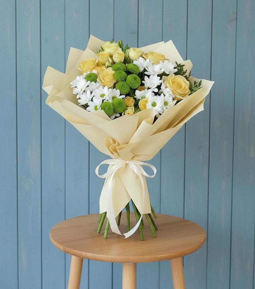 Букет цветов из: Хризантемы и Розы в Актаныш