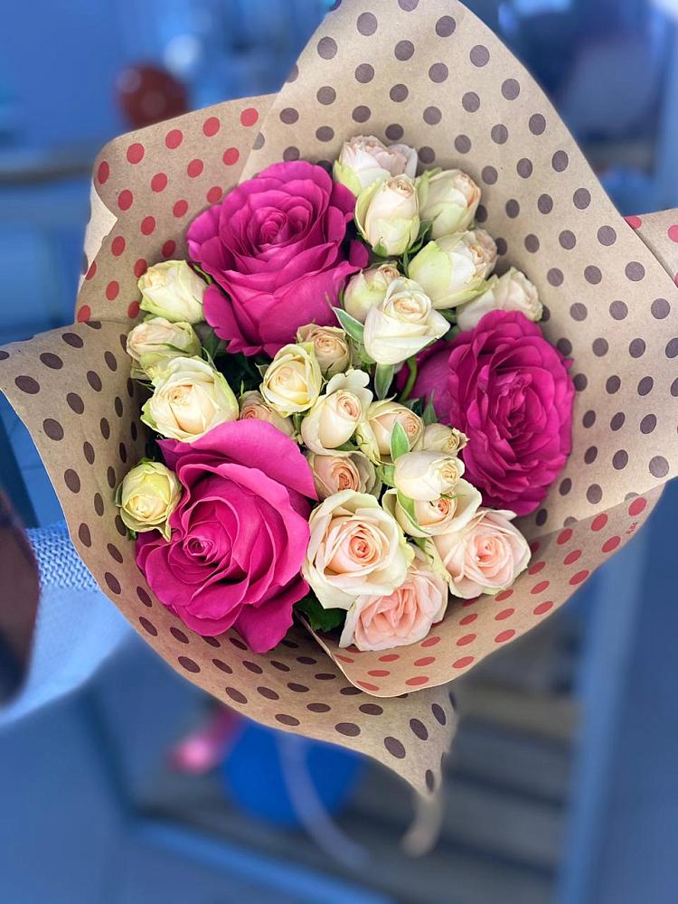 Букет цветов из: Розы в Актаныш