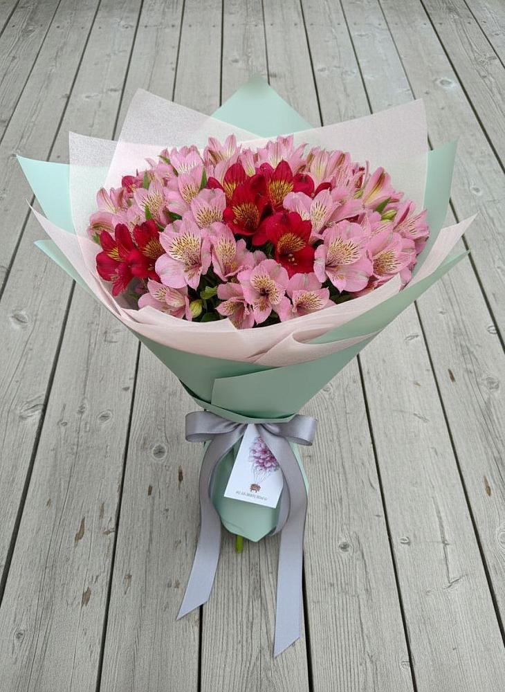 Букет цветов из: Альстромерии в Актаныш