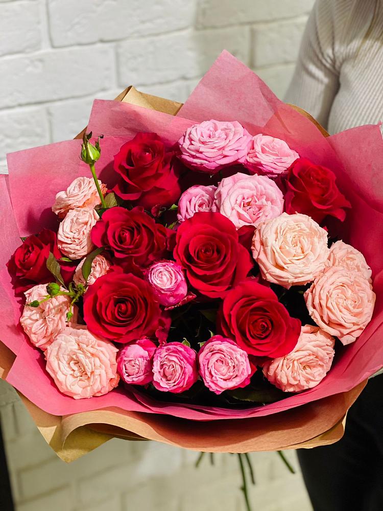 Букет цветов из: Розы в Актаныш