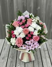 Букет цветов из:  Альстромерии, Гвоздики, Розы и Хризантемы в Актаныш