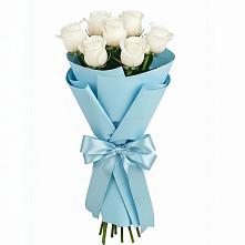 Букет 7 белых роз Проуд в Актаныш