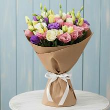 Букет цветов из:  Лизиантусы в Актаныш