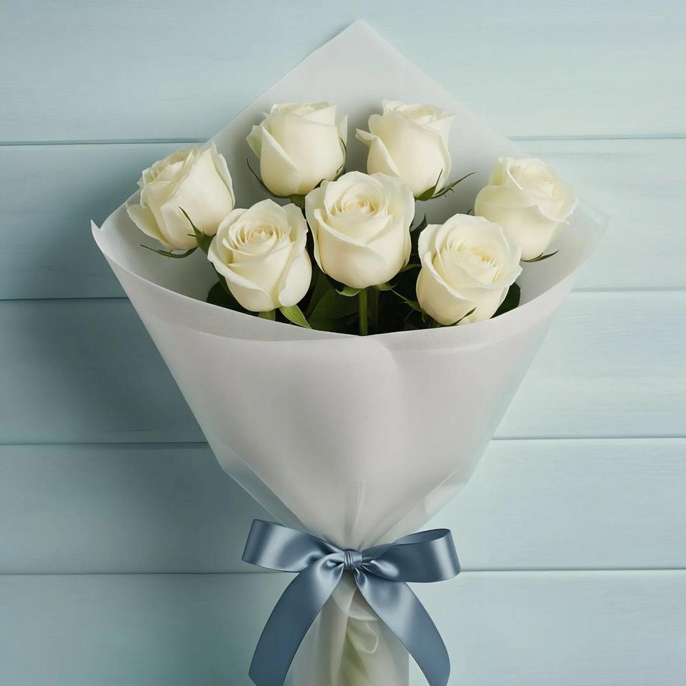 Букет 7 Белых роз Эдлесс Лав в Актаныш