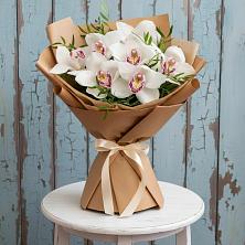 Букет цветов из:  Орхидеи и Розы в Актаныш